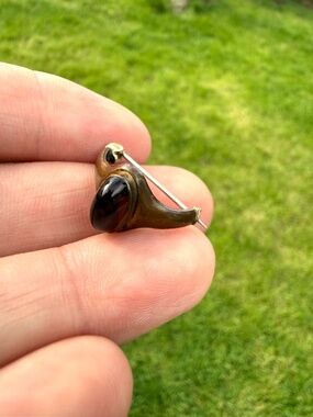 Antique Victorian/ Edwardian Lingerie Garment Small Pin Brooch Red Bubble Stone.